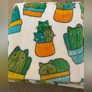 Kensie Home Cat Cactus Throw Blanket
